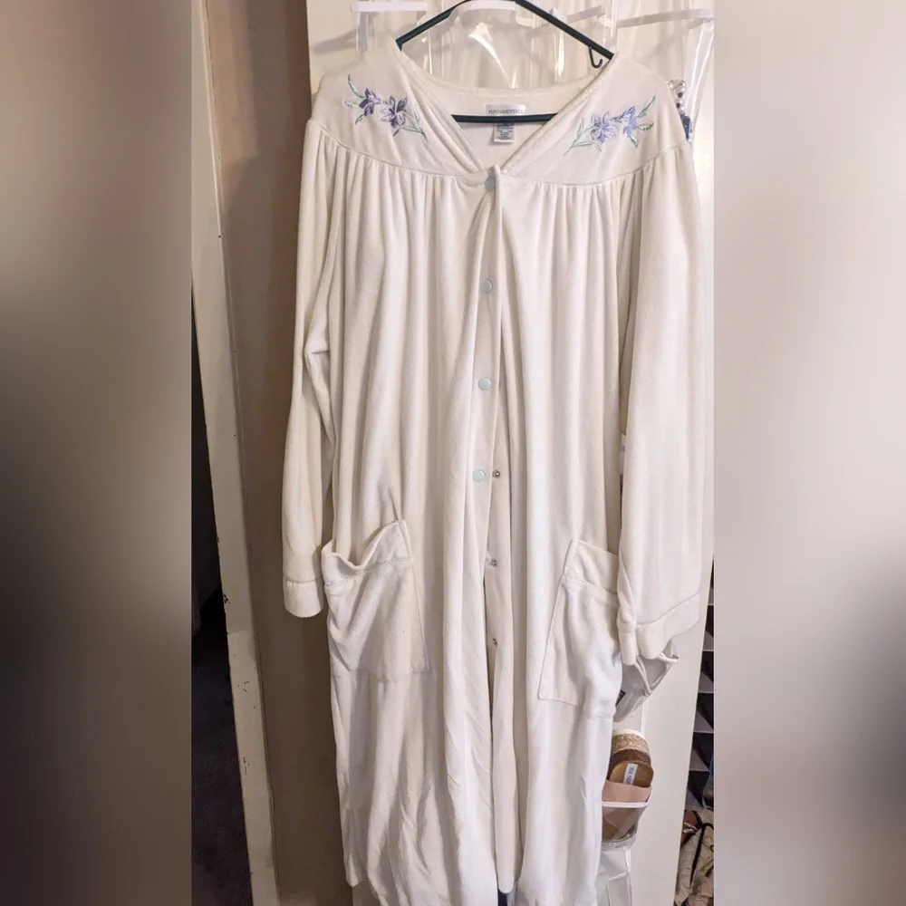 Ladies Terry Cloth Snap Up Robe - Picture 1 of 6